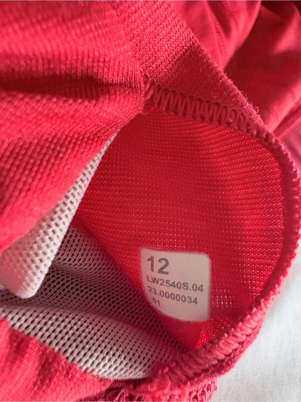 Lululemon Energy Bra *Medium Support, B–D Cups in Hot Heat Red Size 12